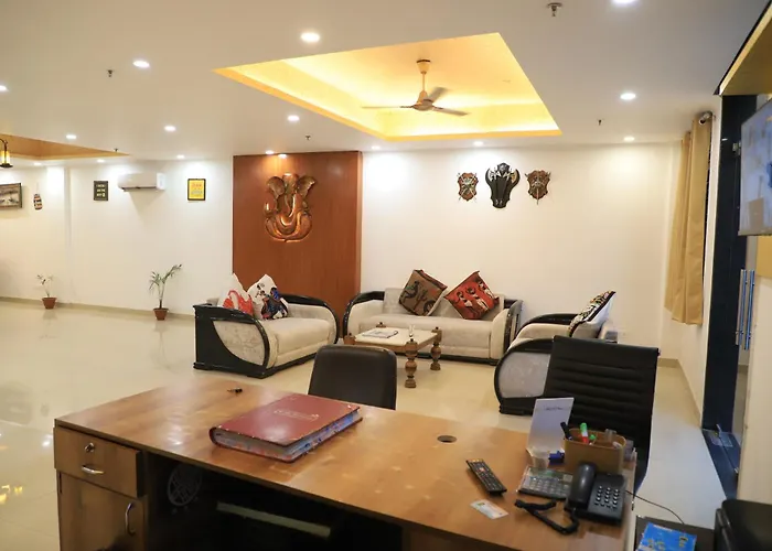Hotel Moon Residency Near Yashobhoomi Convention Centre